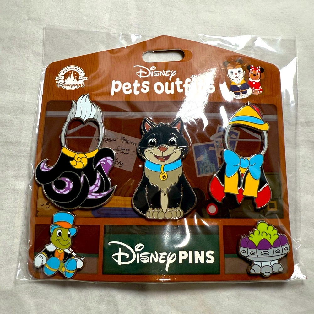 Disney Parks Pets Outfits Pin Pins Set Figaro Ursula Pinocchio Jiminy Cricket
